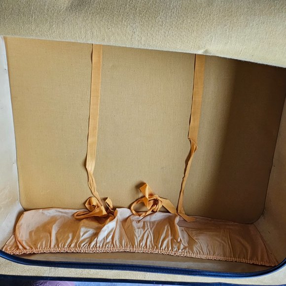 Vintage Luggage Suitcase - Unknown Manufacture - Picture 4 of 4